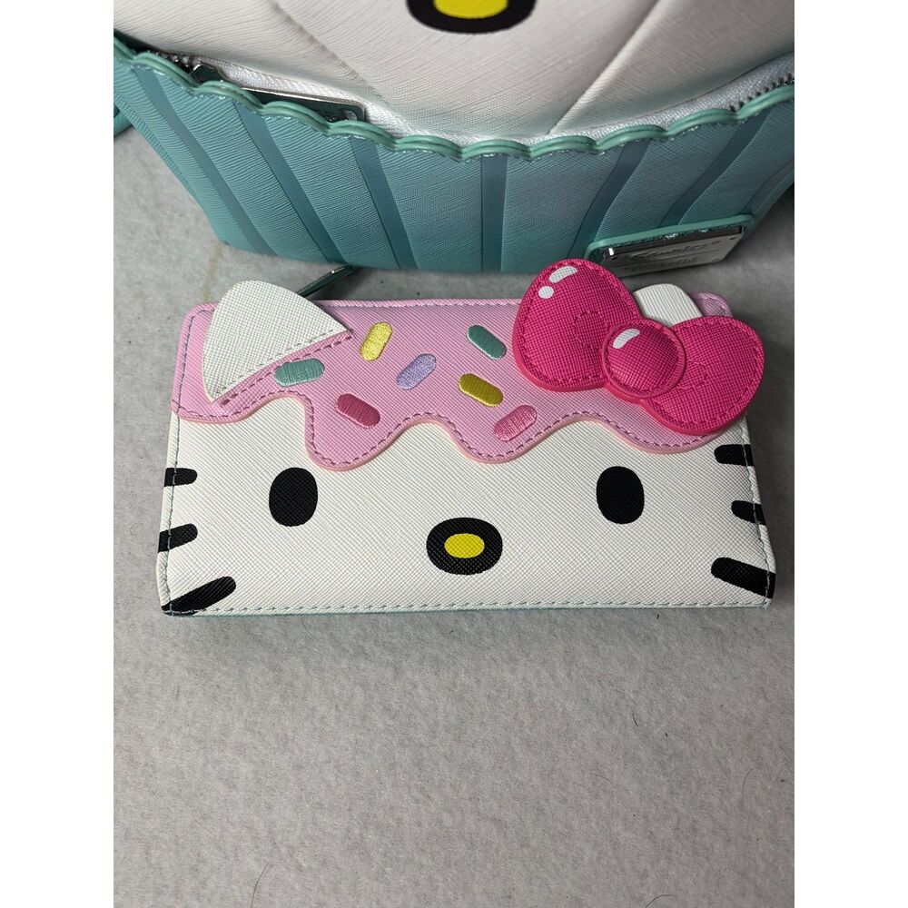 Loungefly Sanrio Hello Kitty cupcake mini backpack pastel colors and wallet - Picture 11 of 11